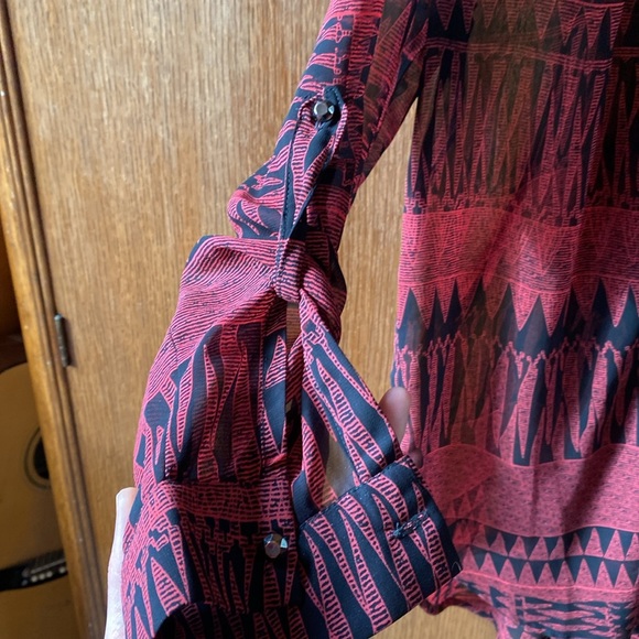 Lumiere sheer split V-neck  blouse - Picture 5 of 5